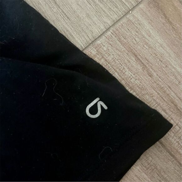 GapFit Women's Black Racerback Tank Top Size S Casual Summer Sleeveless - Picture 3 of 4